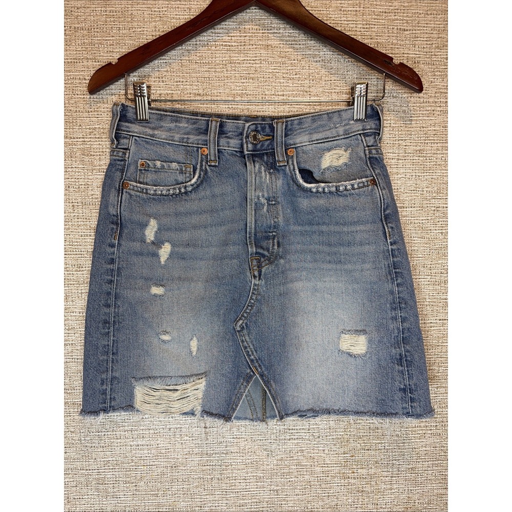 & Denim Mini‎ Distressed Jean Skirt, Medium Wash Size 4